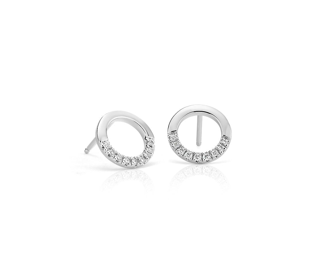 boucles-doreilles-diamant-en-forme-de-cercles-ouverts-diamelle-jarraya-.jpeg