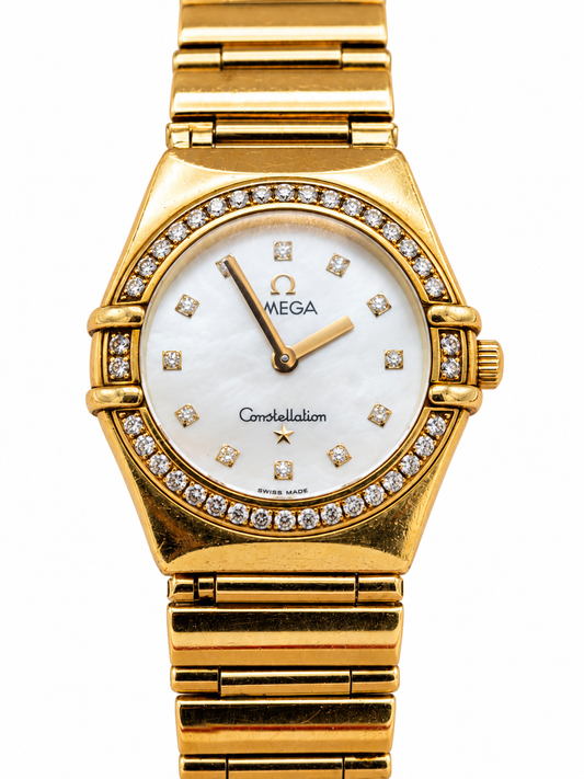 Omega Constellation d’occasion – Tons dorés, cadran clair et détails sertis
