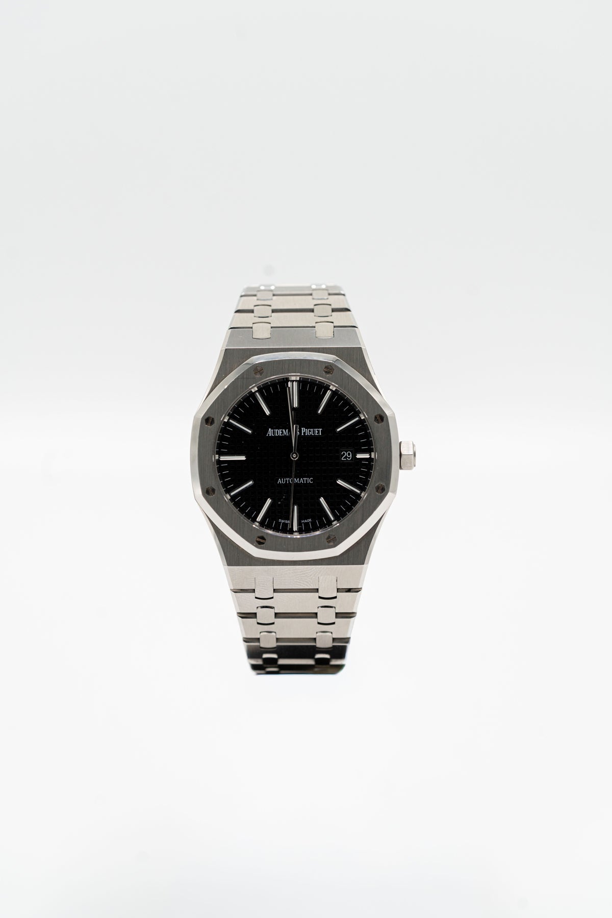 Audemars Piguet Royal Oak d’occasion – Cadran noir et bracelet intégré