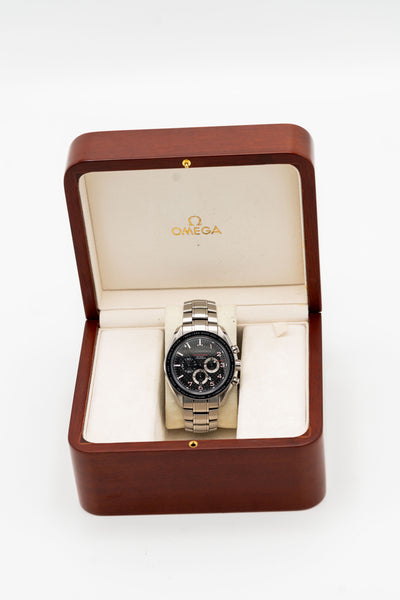 Omega Speedmaster Legend Schumacher d’occasion – Chronographe à cadran noir