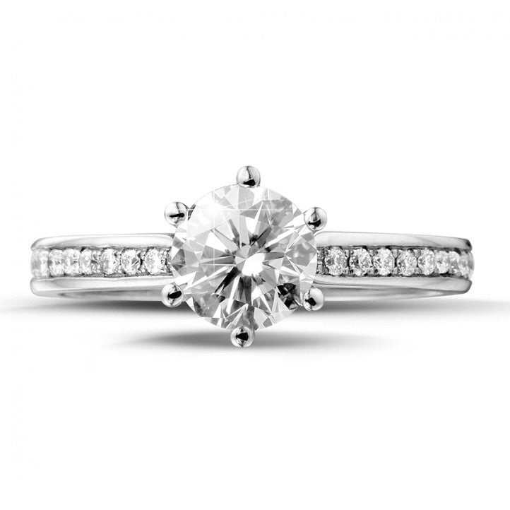 Bague Solitaire Butterfly avec diamants sur les côtés